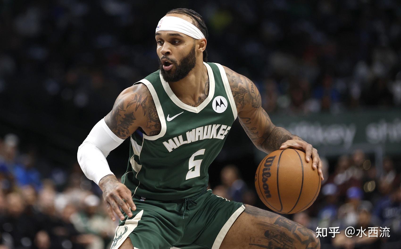 冲刺阶段密尔沃基雄鹿再遭质疑：NBA季后赛节点到来，媒体盛赞，控场能力受关注的简单介绍