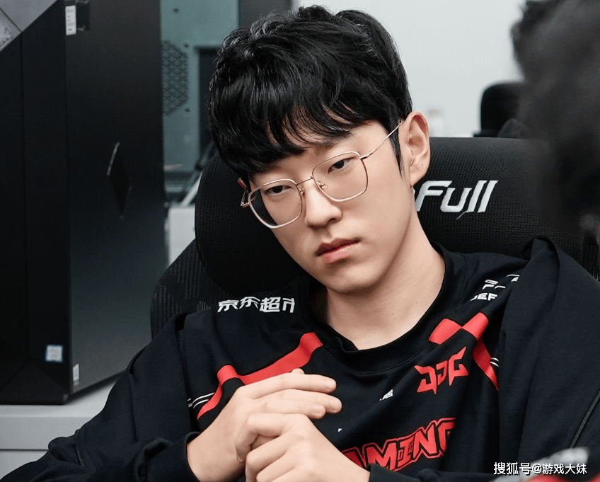 Scout在TES比赛中赛事规则更新,败北引发热议!的简单介绍 Scout在TES比赛中赛事规则更新,败北引发热议!的简单介绍