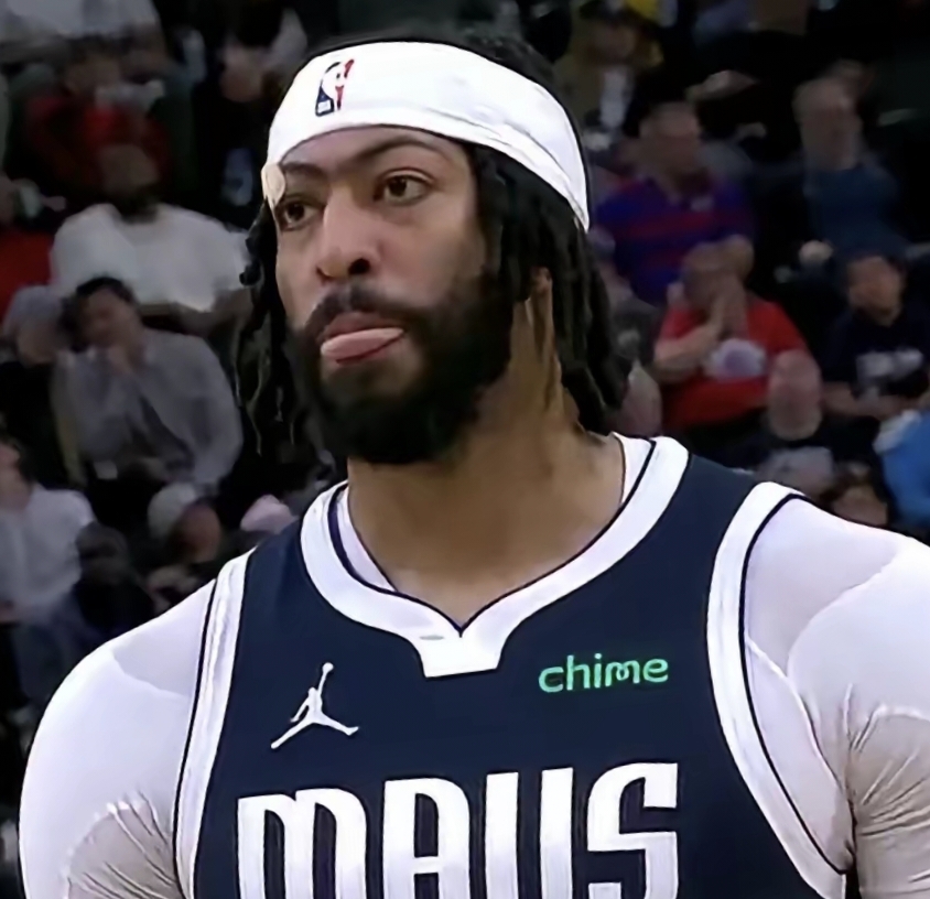 浓眉哥关键节点出色防守，DWG带队取胜！的简单介绍