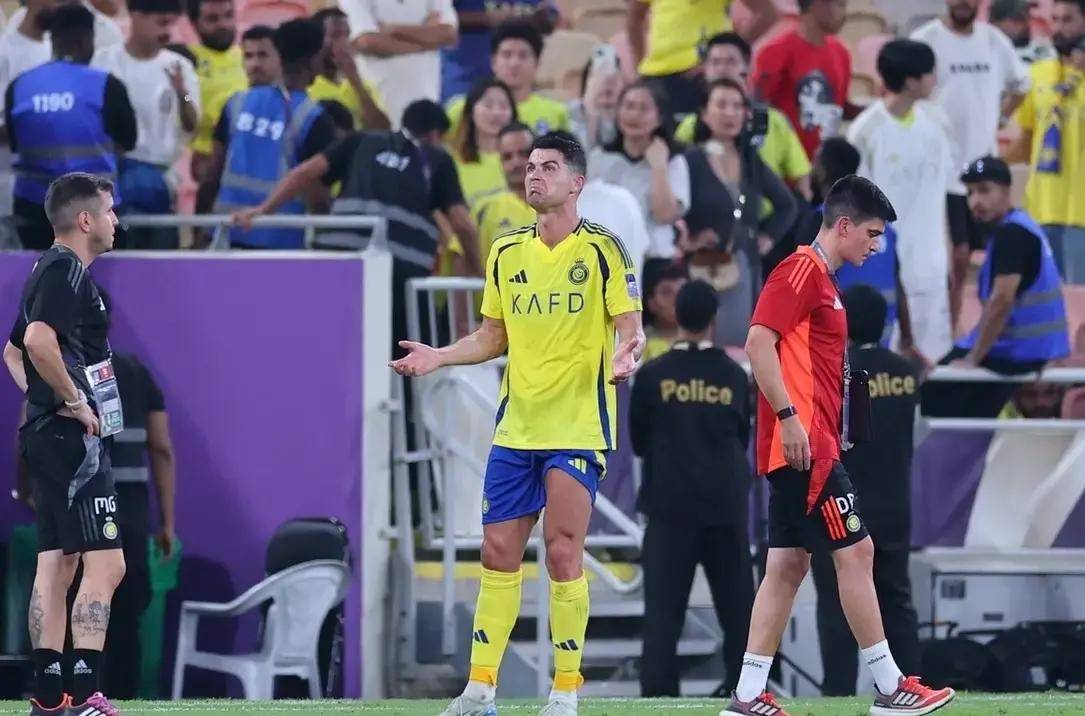  c罗赛事官方发布突破纪录新规,拜仁争议不断的原因 